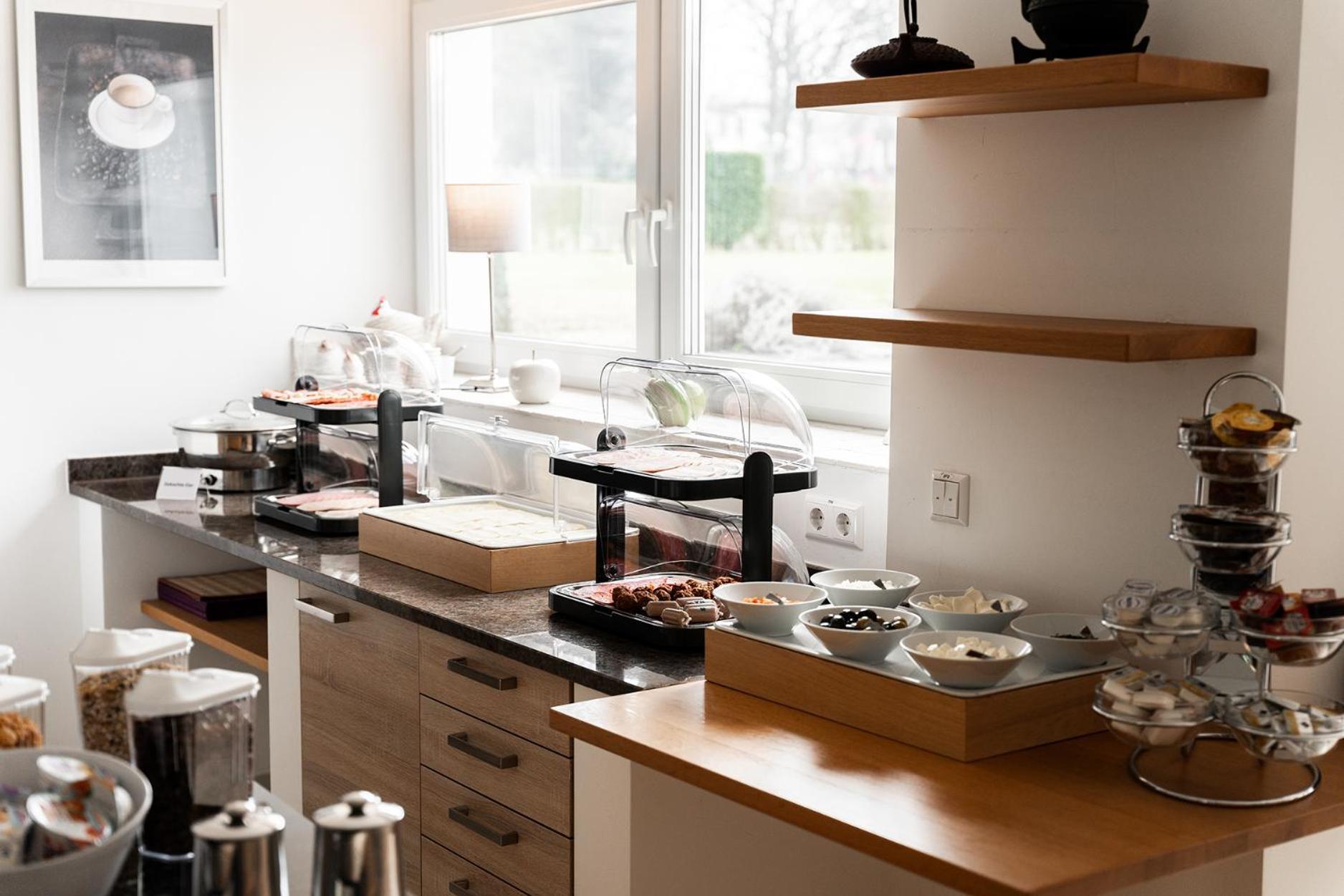 Hotel Vier Jahreszeiten Therme & Kliniken Bad Krozingen Naehe Freiburg & Schwarzwald Ideal Fuer Wellness Kur & Business Ausfluege 24H Check In- Wlan & Parken Gratis Extérieur photo