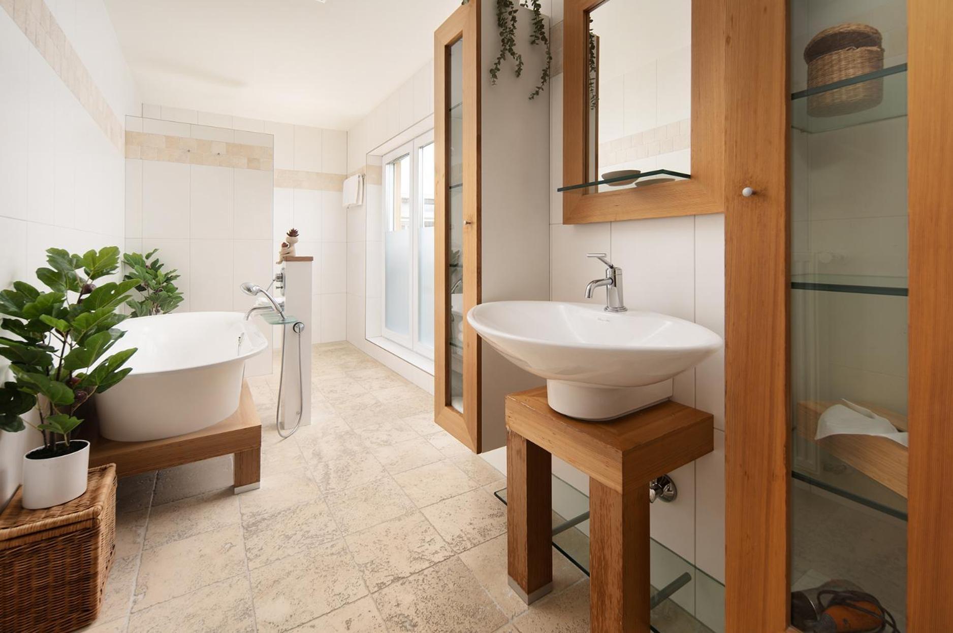 Hotel Vier Jahreszeiten Therme & Kliniken Bad Krozingen Naehe Freiburg & Schwarzwald Ideal Fuer Wellness Kur & Business Ausfluege 24H Check In- Wlan & Parken Gratis Extérieur photo