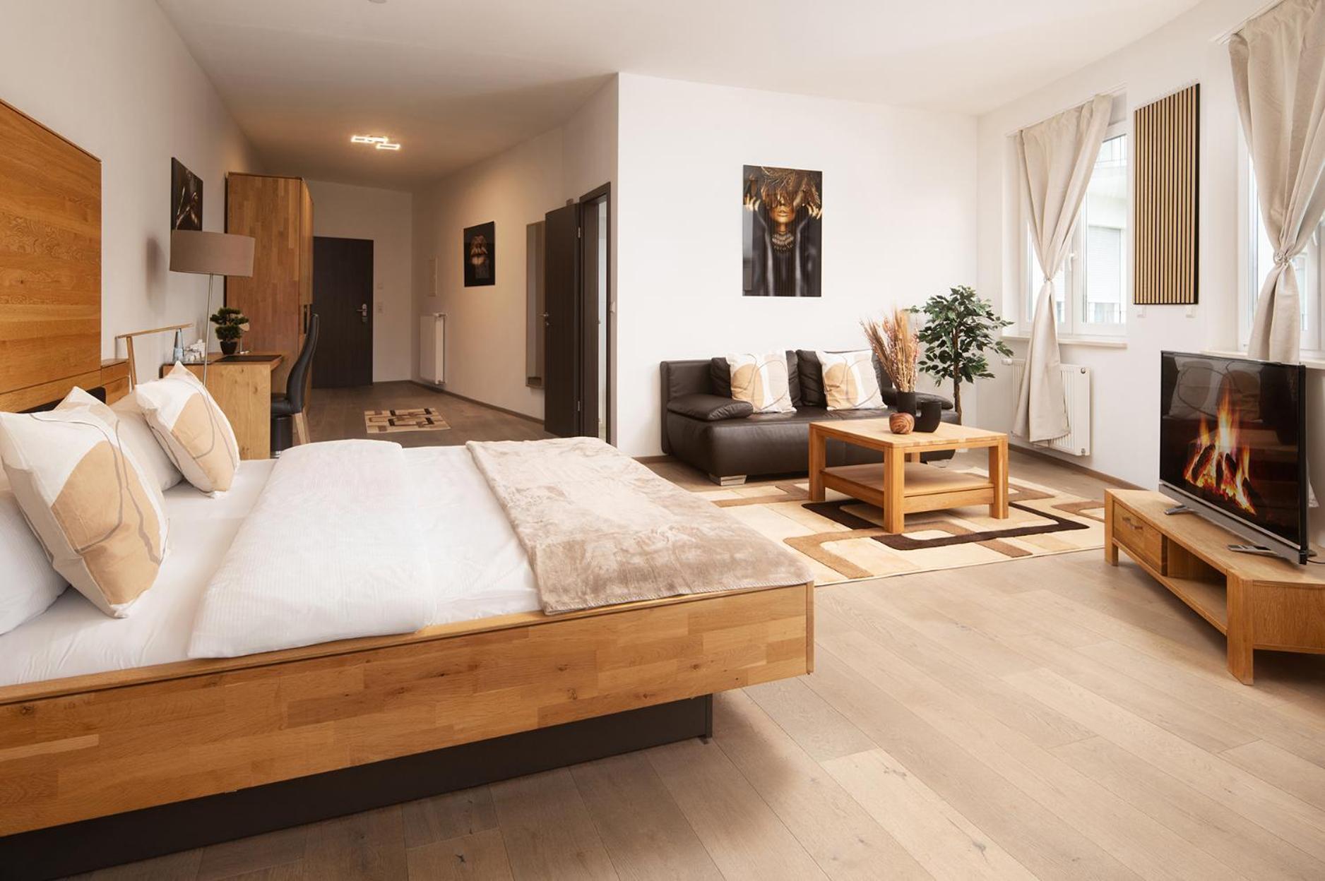Hotel Vier Jahreszeiten Therme & Kliniken Bad Krozingen Naehe Freiburg & Schwarzwald Ideal Fuer Wellness Kur & Business Ausfluege 24H Check In- Wlan & Parken Gratis Extérieur photo